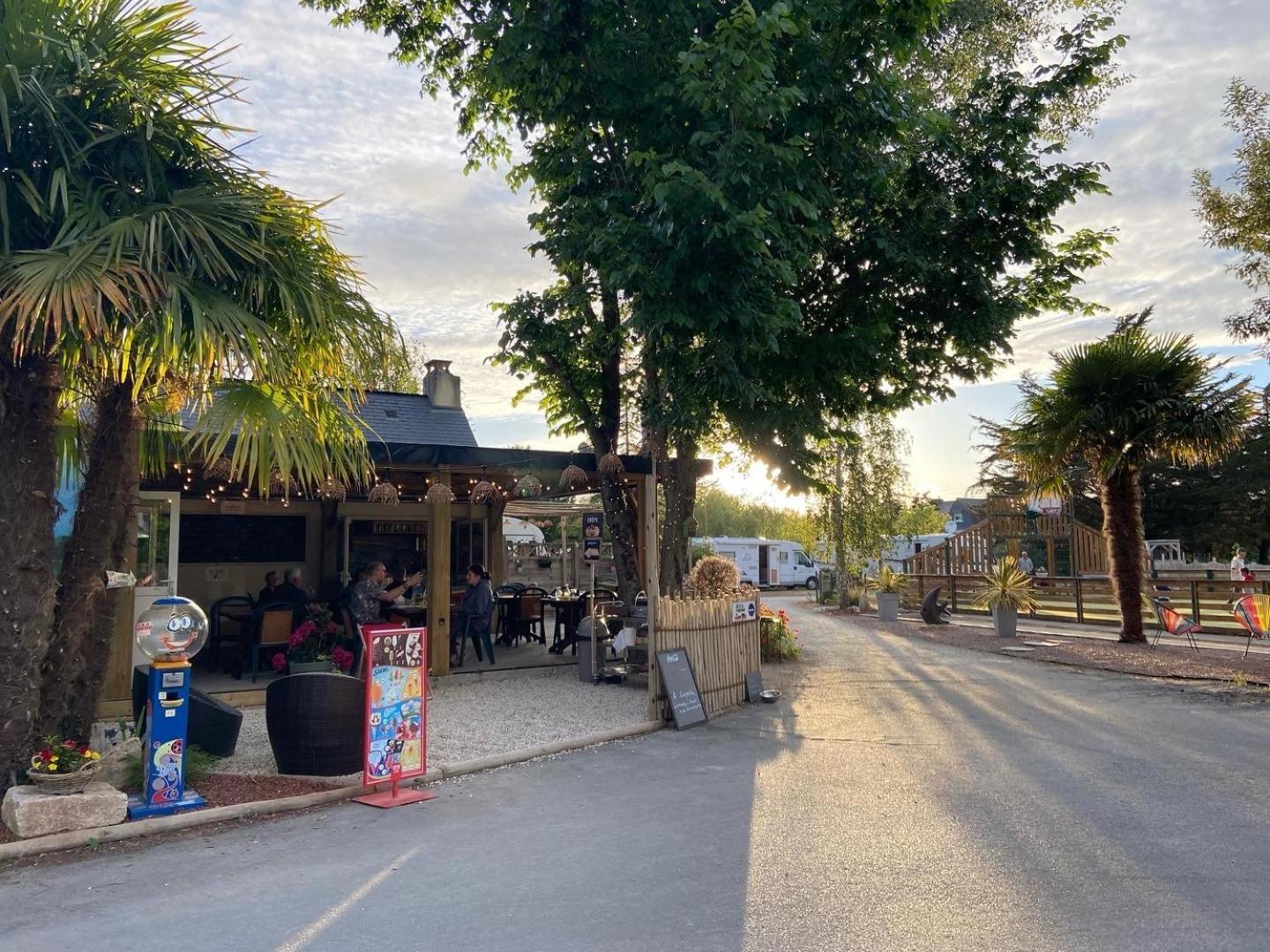 Camping Paradis Le Moulin Des Oies Belz Kültér fotó